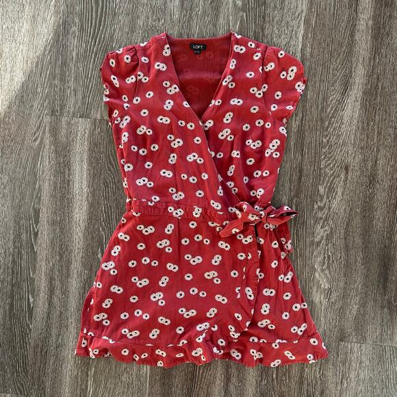 LOFT Red Floral Wrap Skort Romper Dress Sz 6 Short Sleeve V-Neck Ruffle Hem GUC - Picture 7 of 12